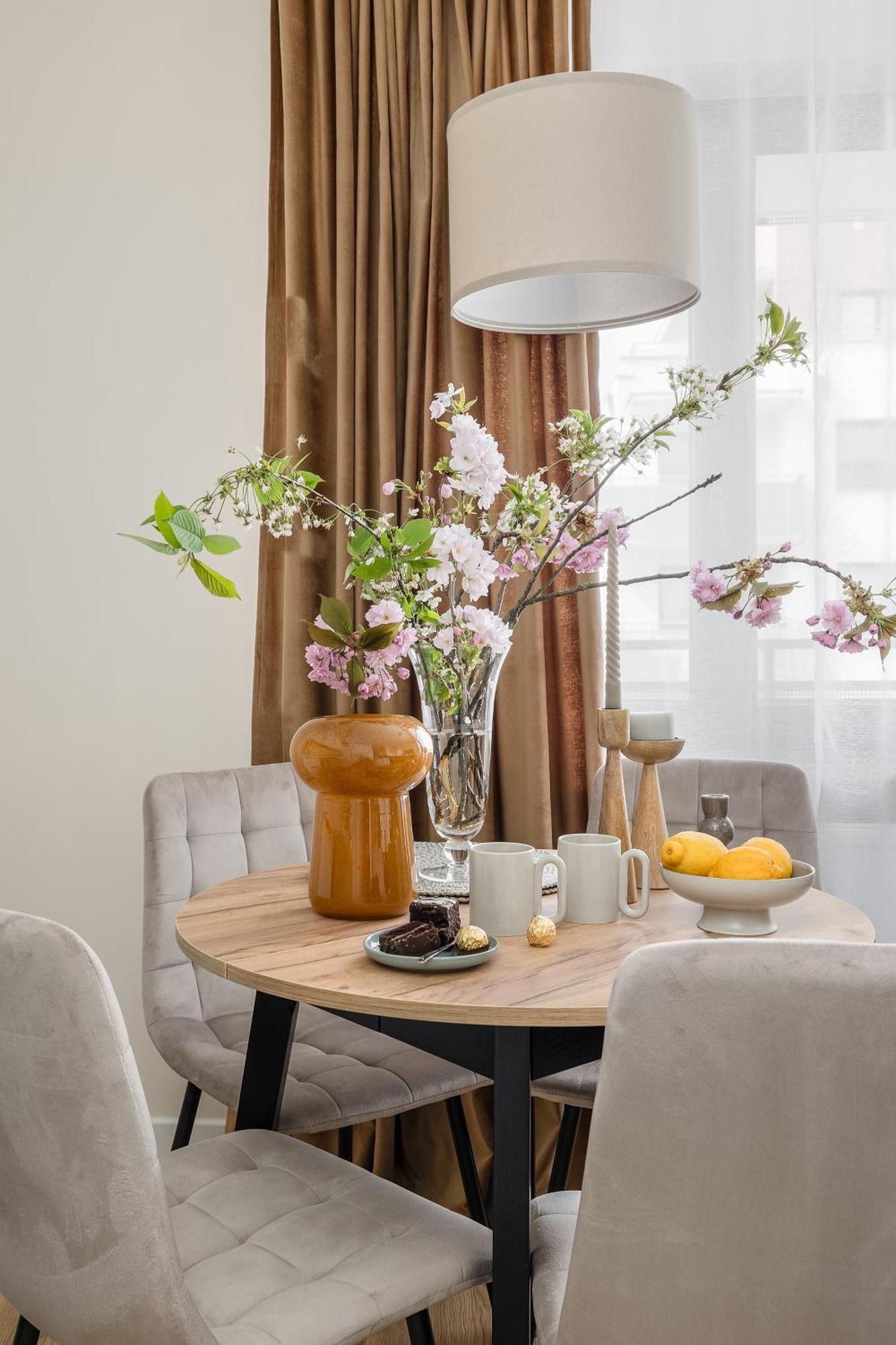 Ts Gold New Town Apartment & Free Private Parking 什切青 外观 照片