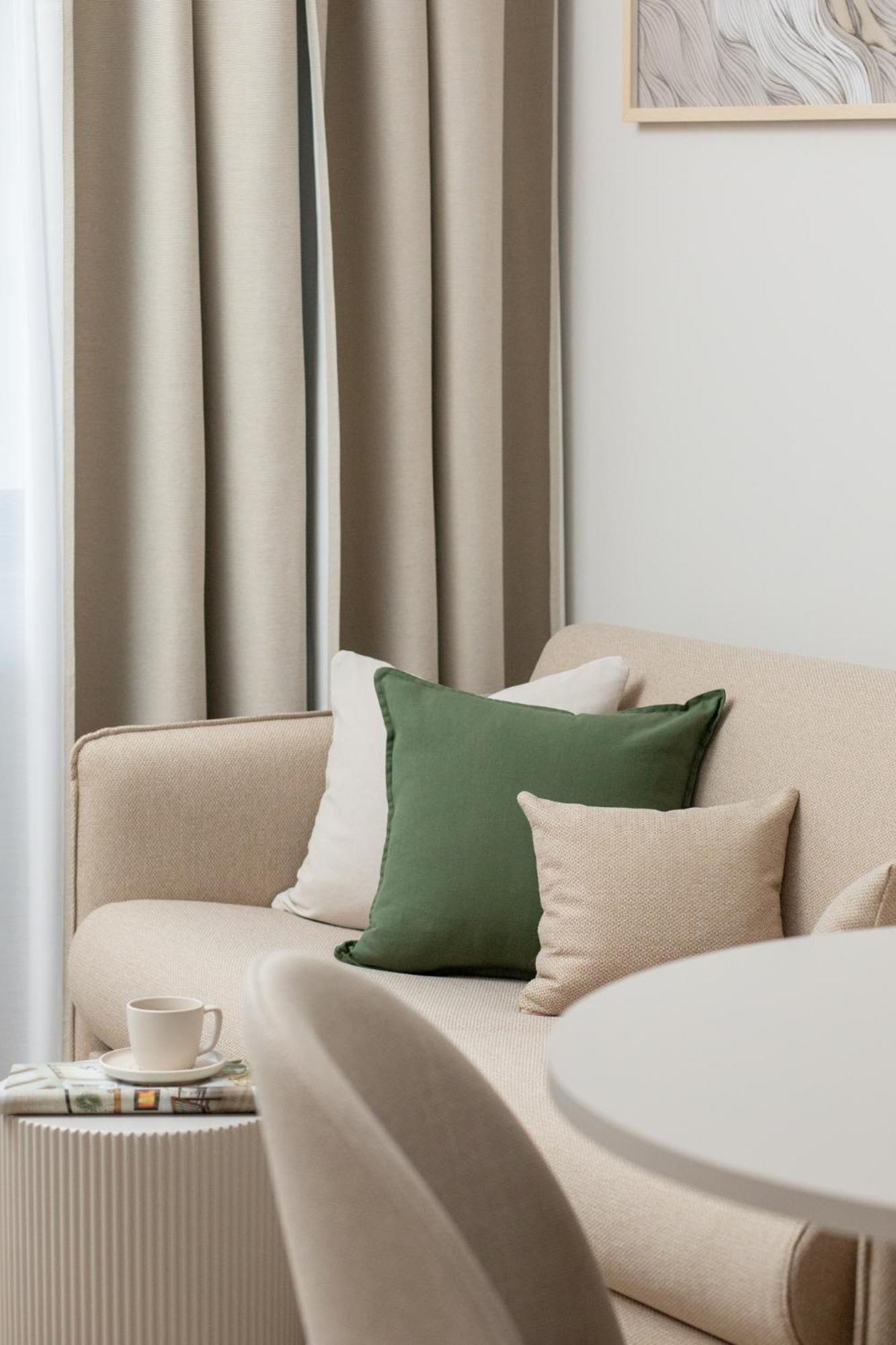 Ts Gold New Town Apartment & Free Private Parking 什切青 外观 照片