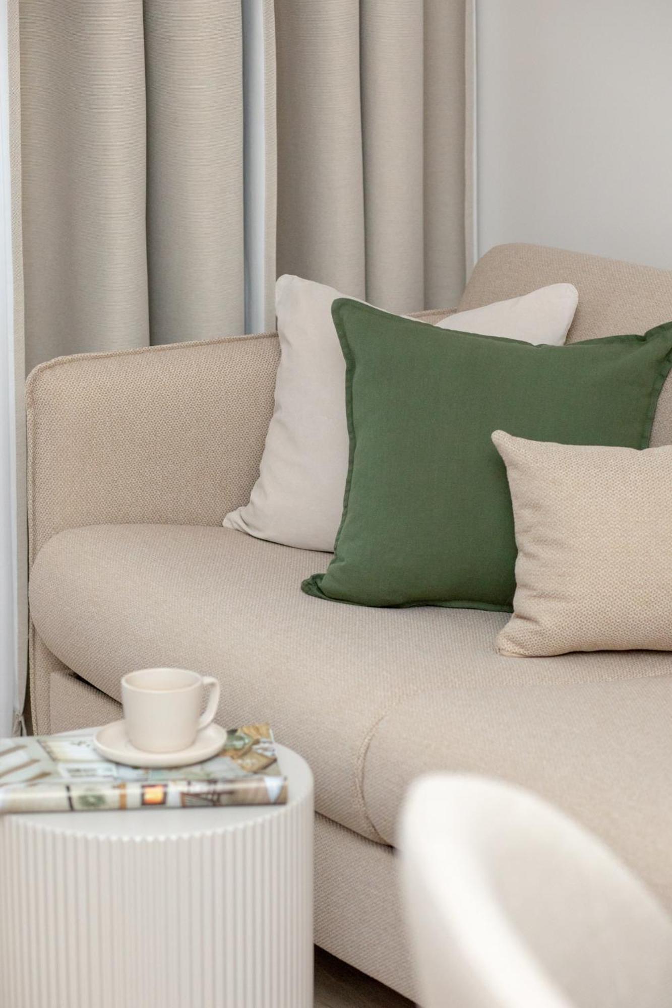 Ts Gold New Town Apartment & Free Private Parking 什切青 外观 照片